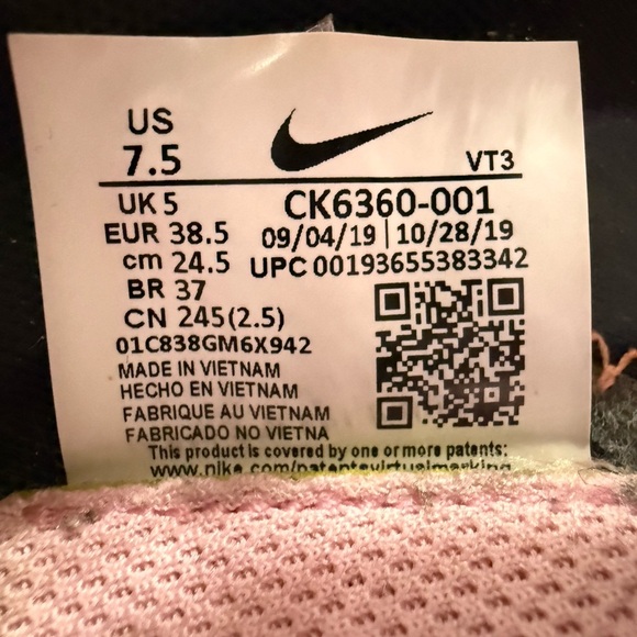 Nike Renew Run Running Shoes black and pink sz:7.5 - Picture 8 of 9